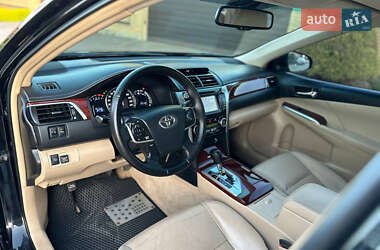 Седан Toyota Camry 2011 в 
