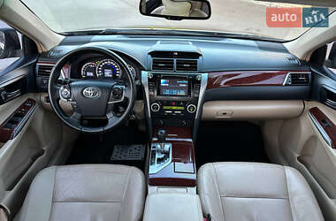 Седан Toyota Camry 2011 в 