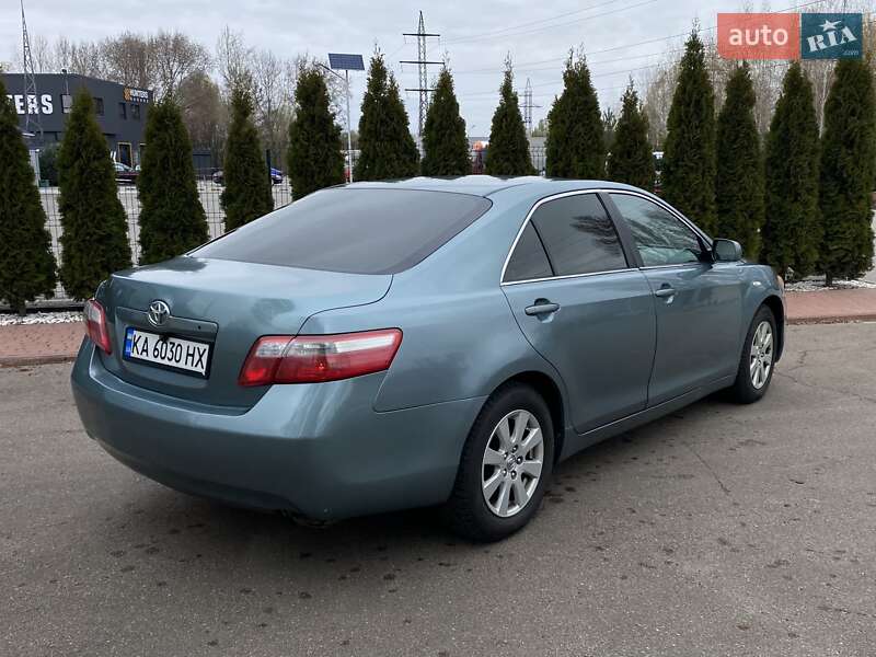 Седан Toyota Camry 2009 в Киеве