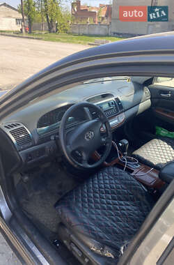 Седан Toyota Camry 2002 в 