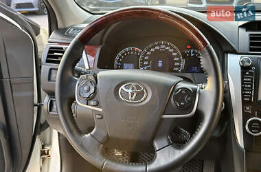 Седан Toyota Camry 2012 в 