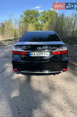 Седан Toyota Camry 2017 в 