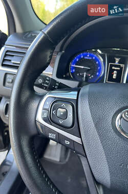 Седан Toyota Camry 2017 в 