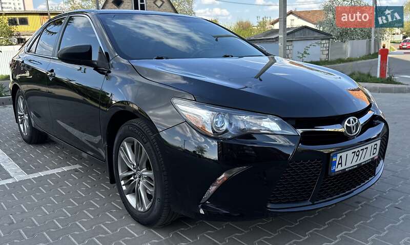 Седан Toyota Camry 2017 в 