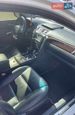 Седан Toyota Camry 2014 в 