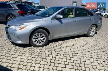 Седан Toyota Camry 2017 в 