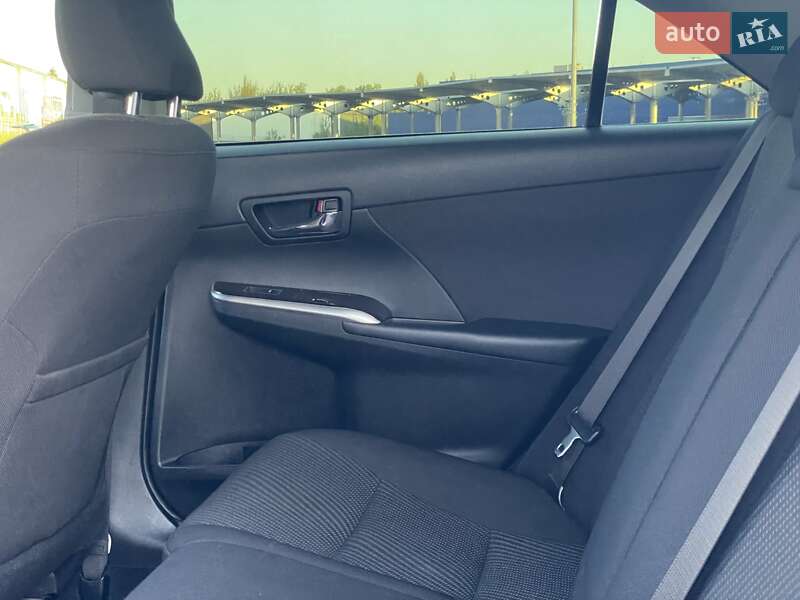 Седан Toyota Camry 2015 в Виннице