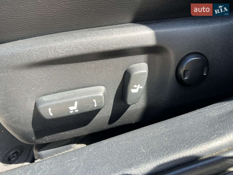 Седан Toyota Camry 2017 в Николаеве