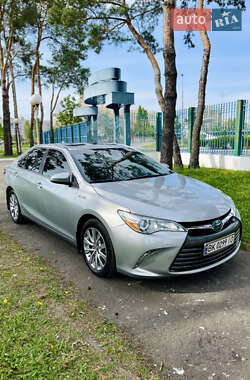 Седан Toyota Camry 2015 в Вараше