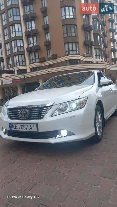 Toyota Camry 2014