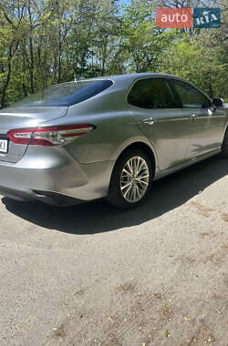 Седан Toyota Camry 2020 в 