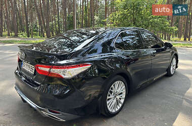 Седан Toyota Camry 2019 в 
