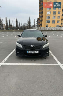 Седан Toyota Camry 2010 в 