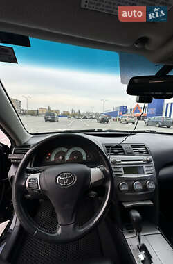 Седан Toyota Camry 2010 в 
