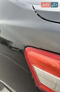 Седан Toyota Camry 2010 в 