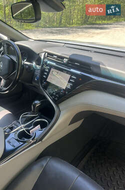 Седан Toyota Camry 2020 в 