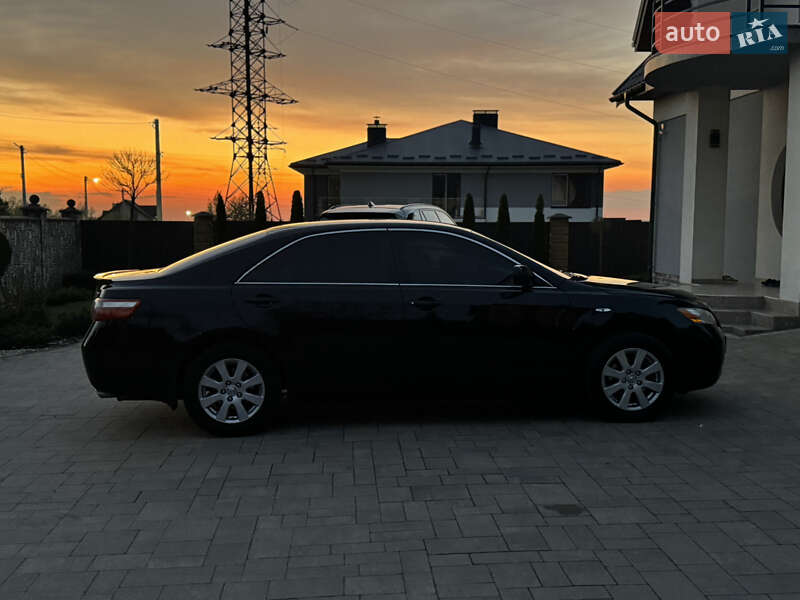 Седан Toyota Camry 2007 в Львові