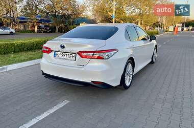 Седан Toyota Camry 2020 в 
