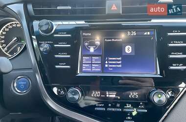 Седан Toyota Camry 2020 в 