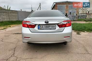 Седан Toyota Camry 2012 в 