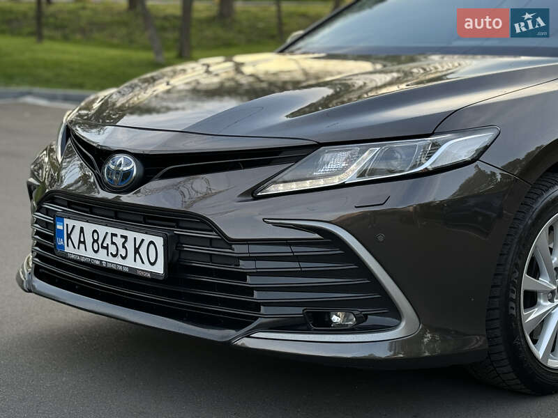 Седан Toyota Camry 2021 в Києві