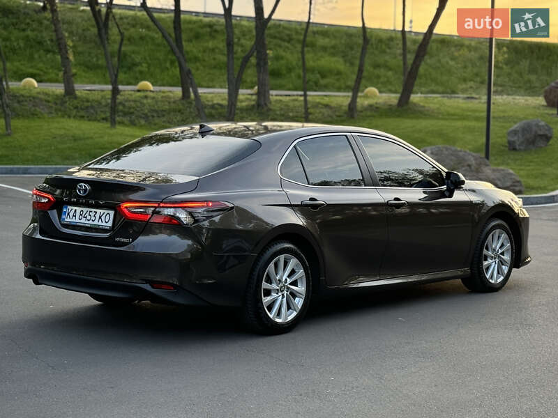Седан Toyota Camry 2021 в Києві