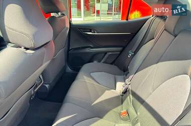 Седан Toyota Camry 2019 в 