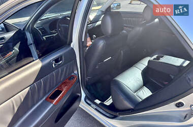 Седан Toyota Camry 2005 в 