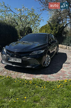 Седан Toyota Camry 2019 в 