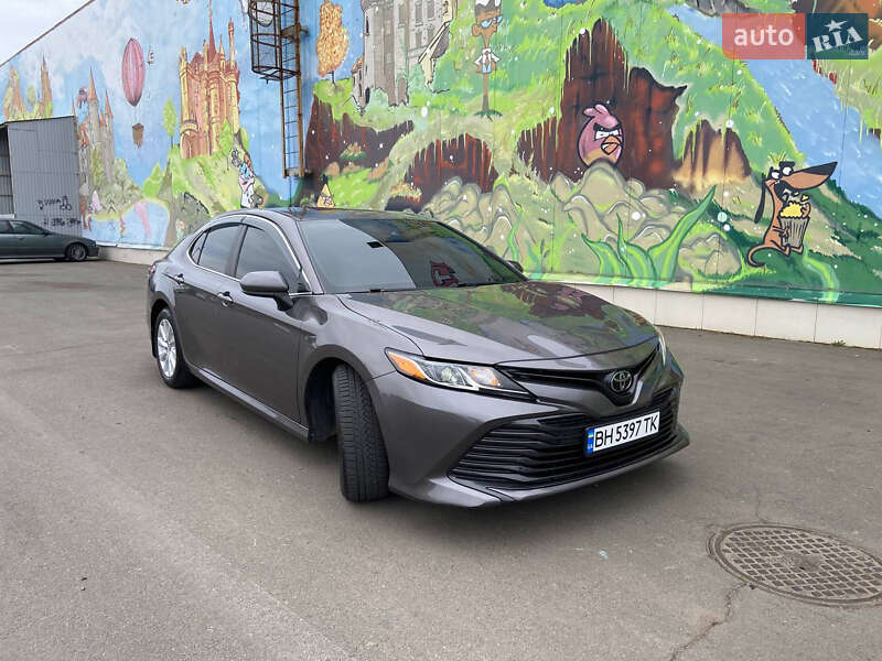 Седан Toyota Camry 2018 в Одесі