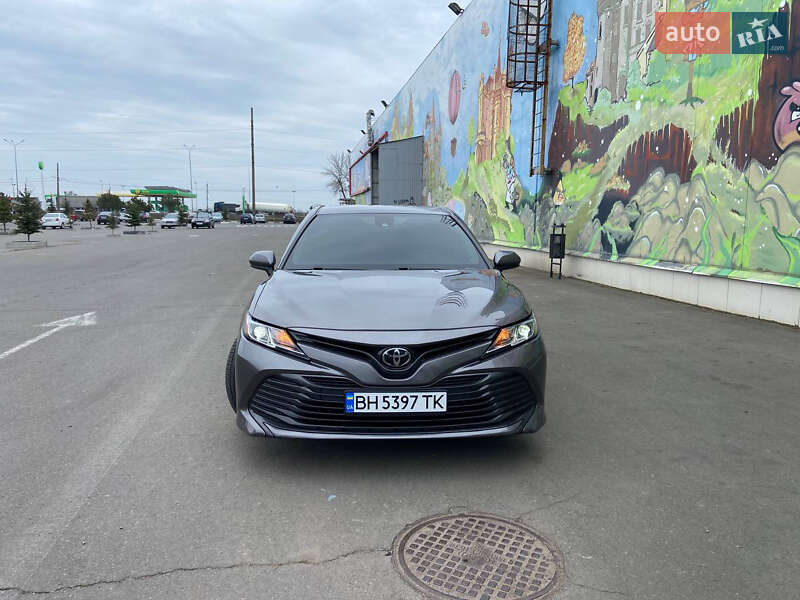 Седан Toyota Camry 2018 в Одесі