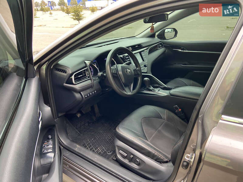 Седан Toyota Camry 2018 в Одесі