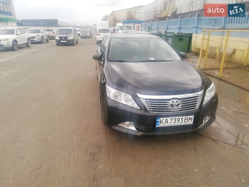 Седан Toyota Camry 2012 в 