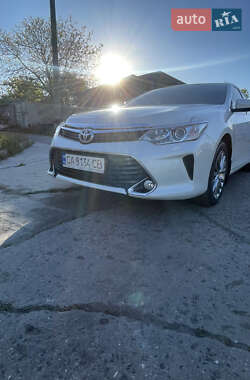 Седан Toyota Camry 2017 в 