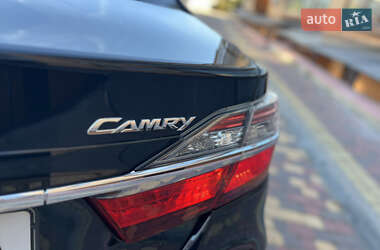 Седан Toyota Camry 2014 в 