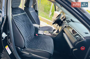 Седан Toyota Camry 2014 в 