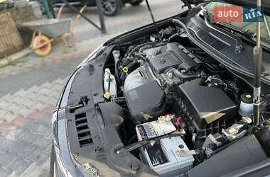 Седан Toyota Camry 2014 в 