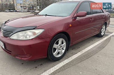 Седан Toyota Camry 2003 в Кропивницком