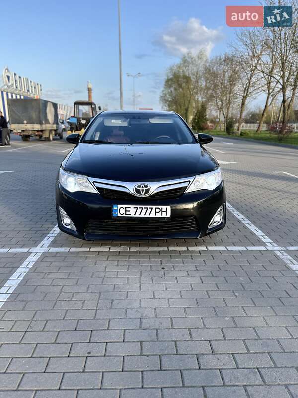 Toyota Camry 2015