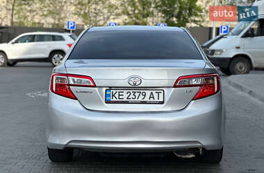 Седан Toyota Camry 2014 в 