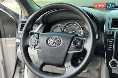 Седан Toyota Camry 2014 в 