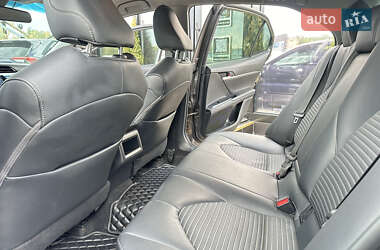 Седан Toyota Camry 2018 в 