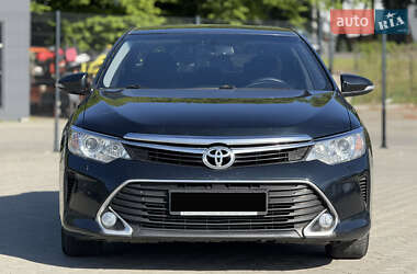 Седан Toyota Camry 2016 в 