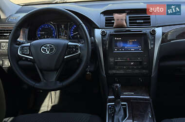 Седан Toyota Camry 2016 в 