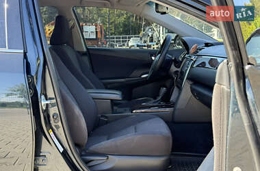 Седан Toyota Camry 2016 в 