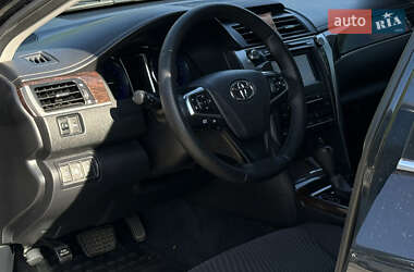 Седан Toyota Camry 2016 в 