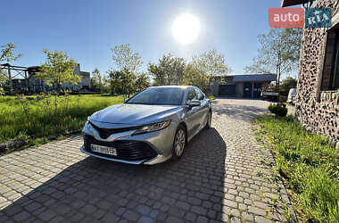 Седан Toyota Camry 2019 в Коломые