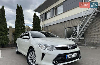 Седан Toyota Camry 2016 в Харькове