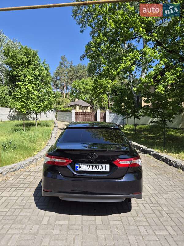 Седан Toyota Camry 2019 в Дніпрі