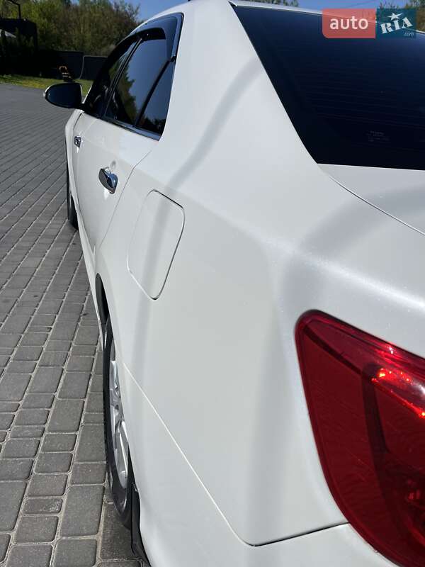 Седан Toyota Camry 2014 в Фастові